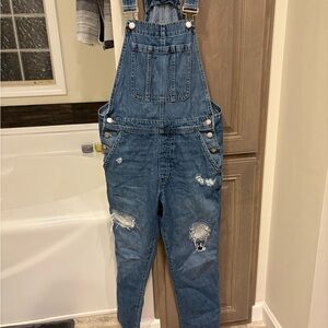 Gap women’s denim Overalls with Distressed Details